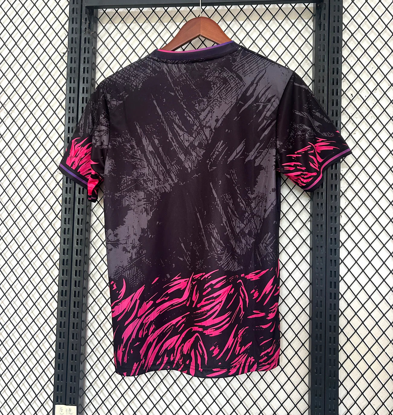 Barcelona 25-26 Concept Pink Lion