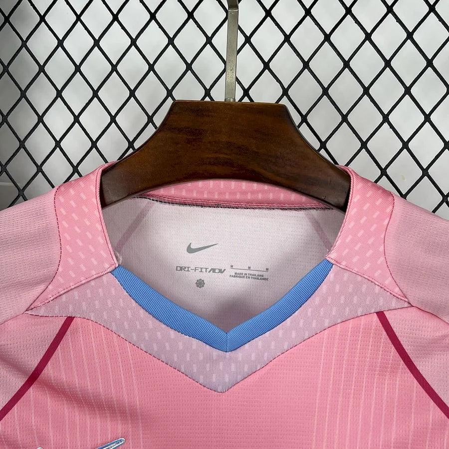 Barcelona 25-26 Concept Pink