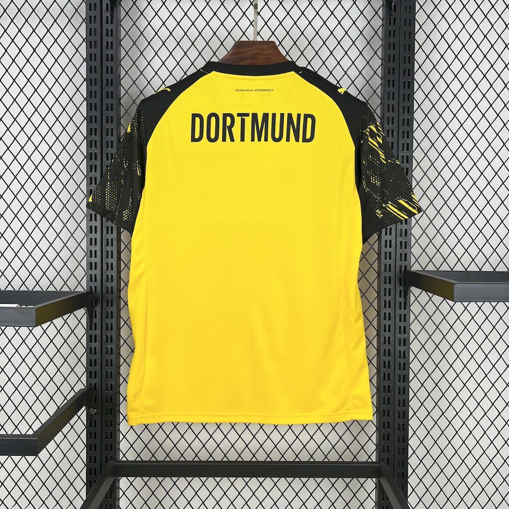 Dortmund 25-26 Home