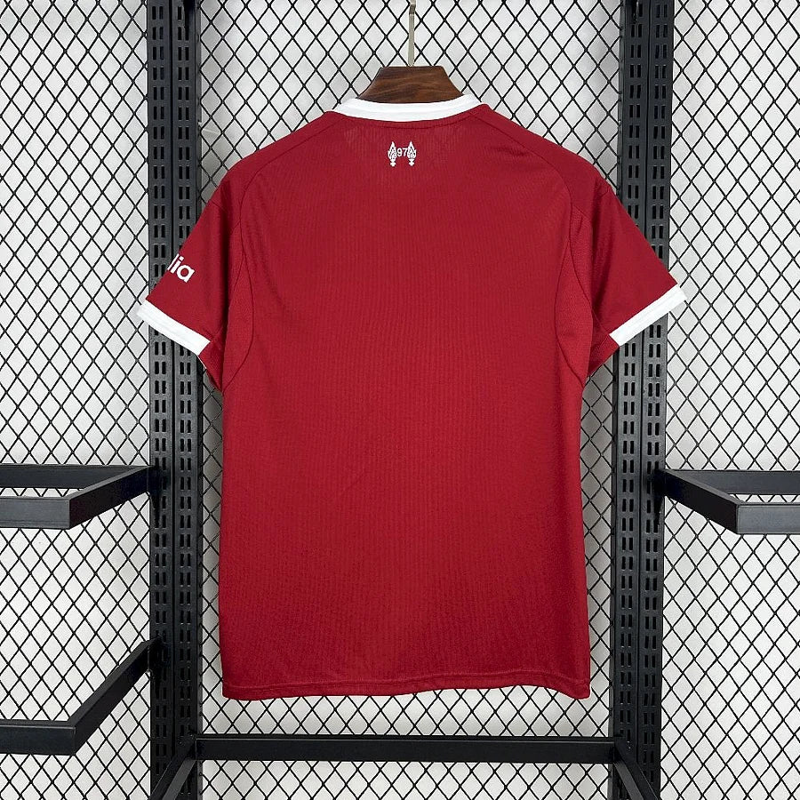 Liverpool 25-26 Home