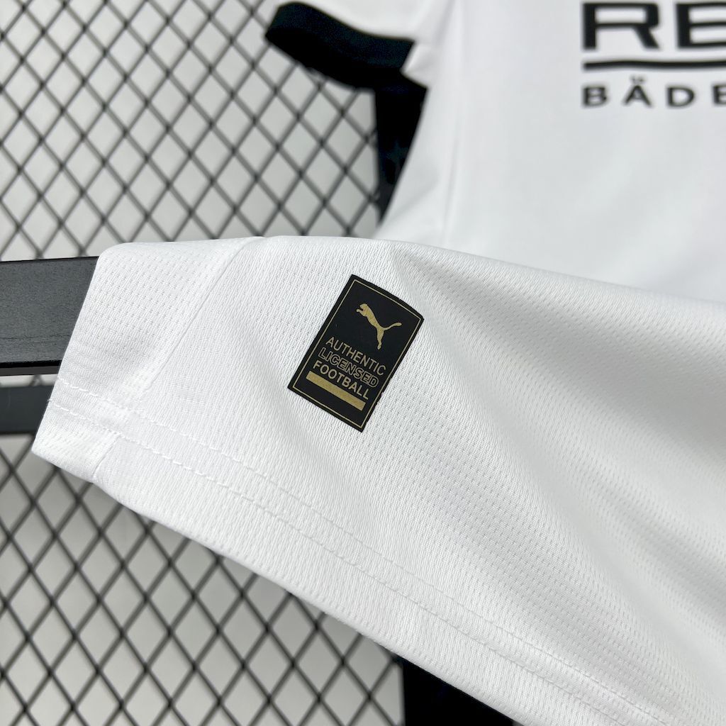 Borussia Mönchengladbach 25-26 Home