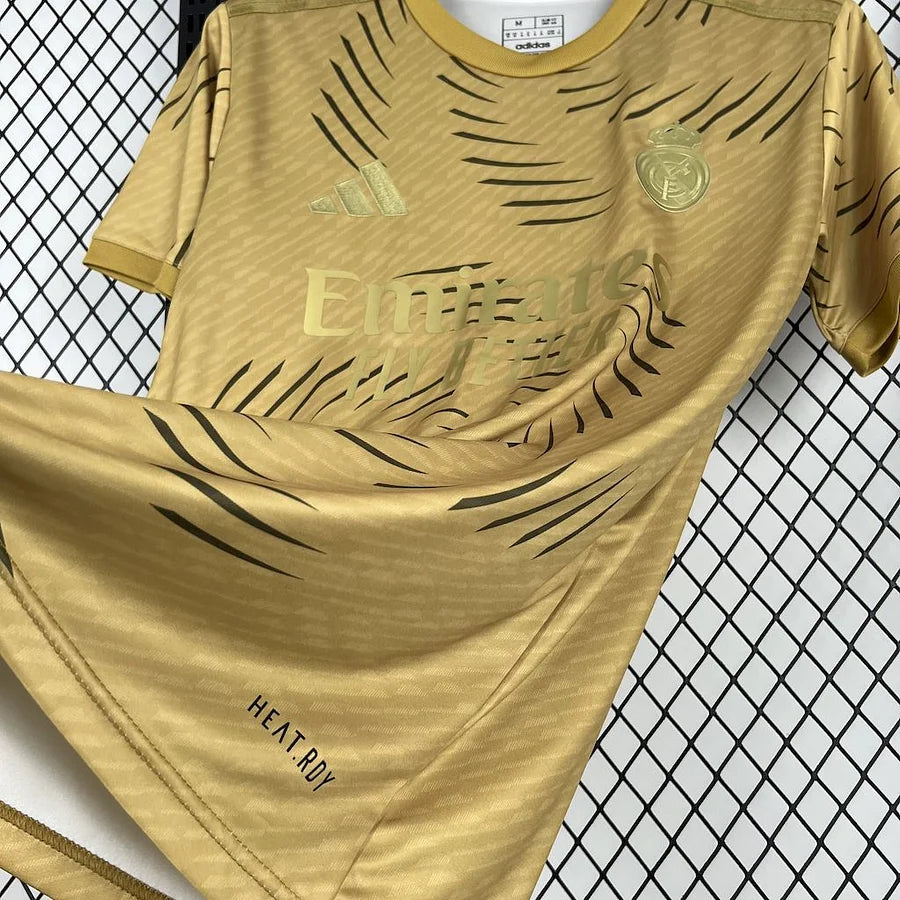 Real Madrid 25-26 Concept Gold
