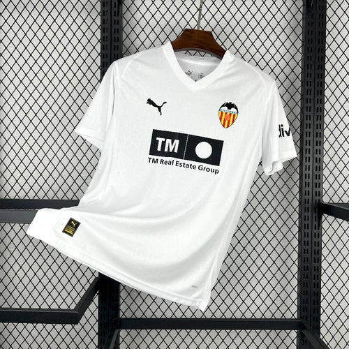 Valencia 25-26 Home