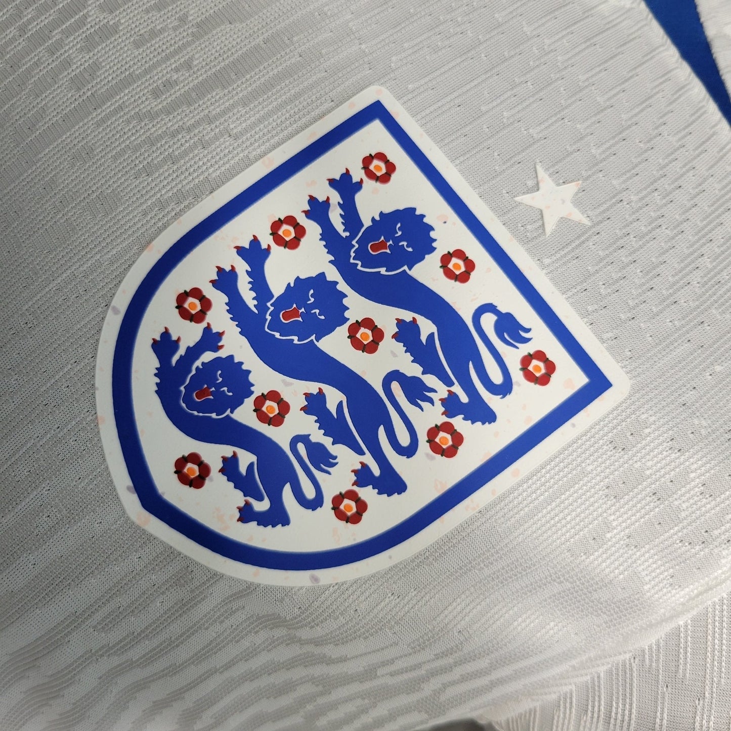 Angleterre 23-24 Domicile (PLAYER) - StrikeKit