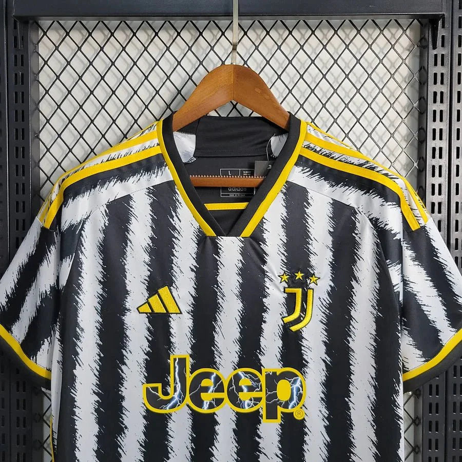 Juventus 23/24 Domicile - StrikeKit