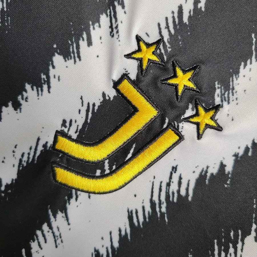 Juventus 23/24 Domicile - StrikeKit