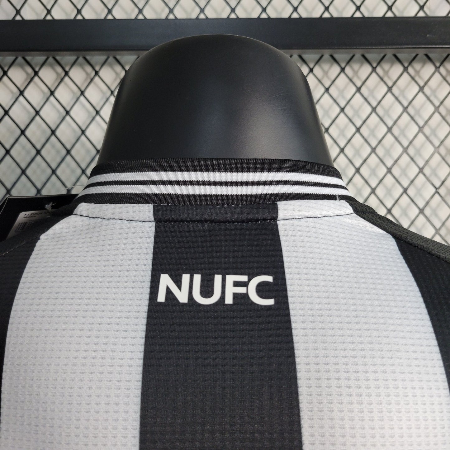 Newcastle 23-24 Domicile (PLAYER) - StrikeKit