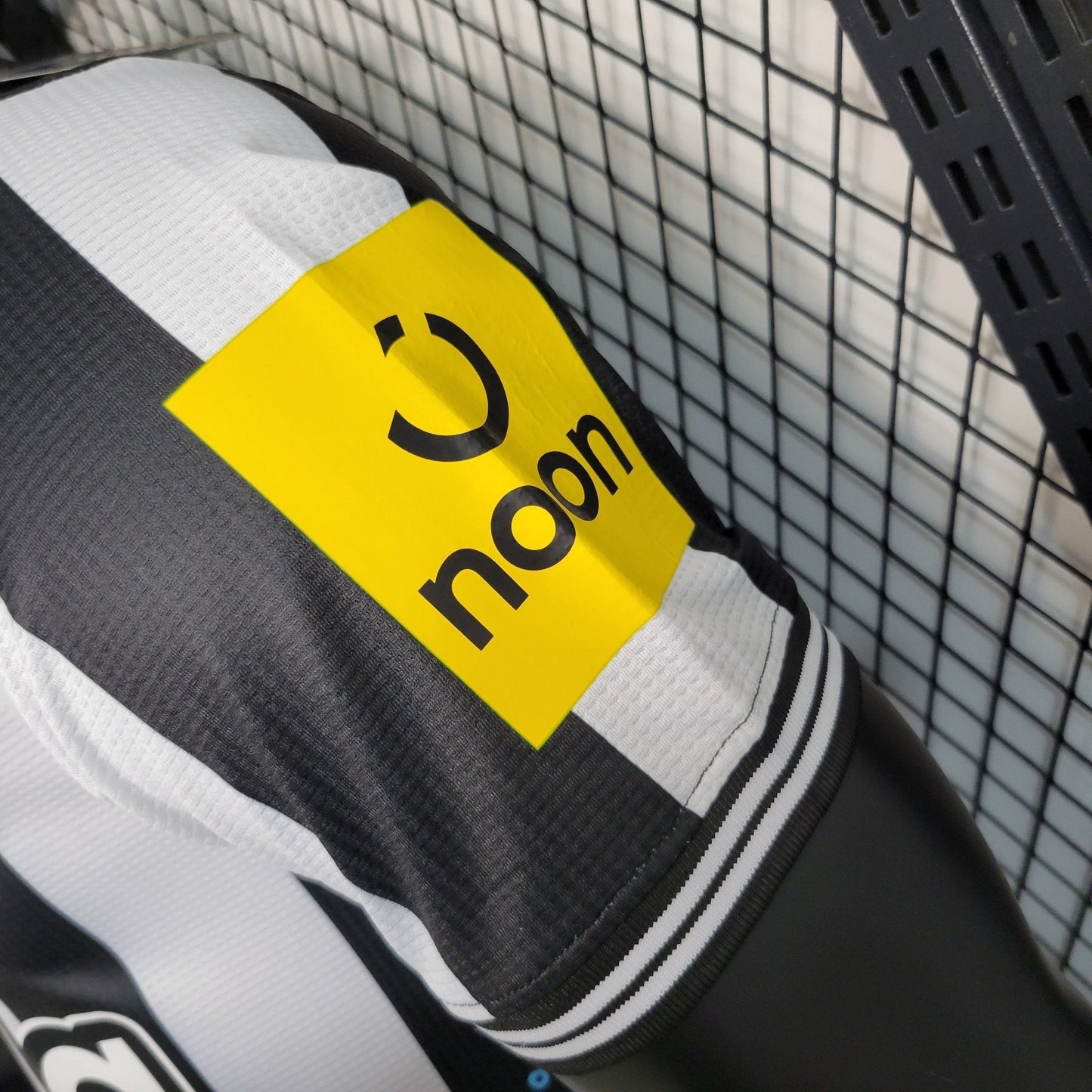 Newcastle 23-24 Domicile (PLAYER) - StrikeKit
