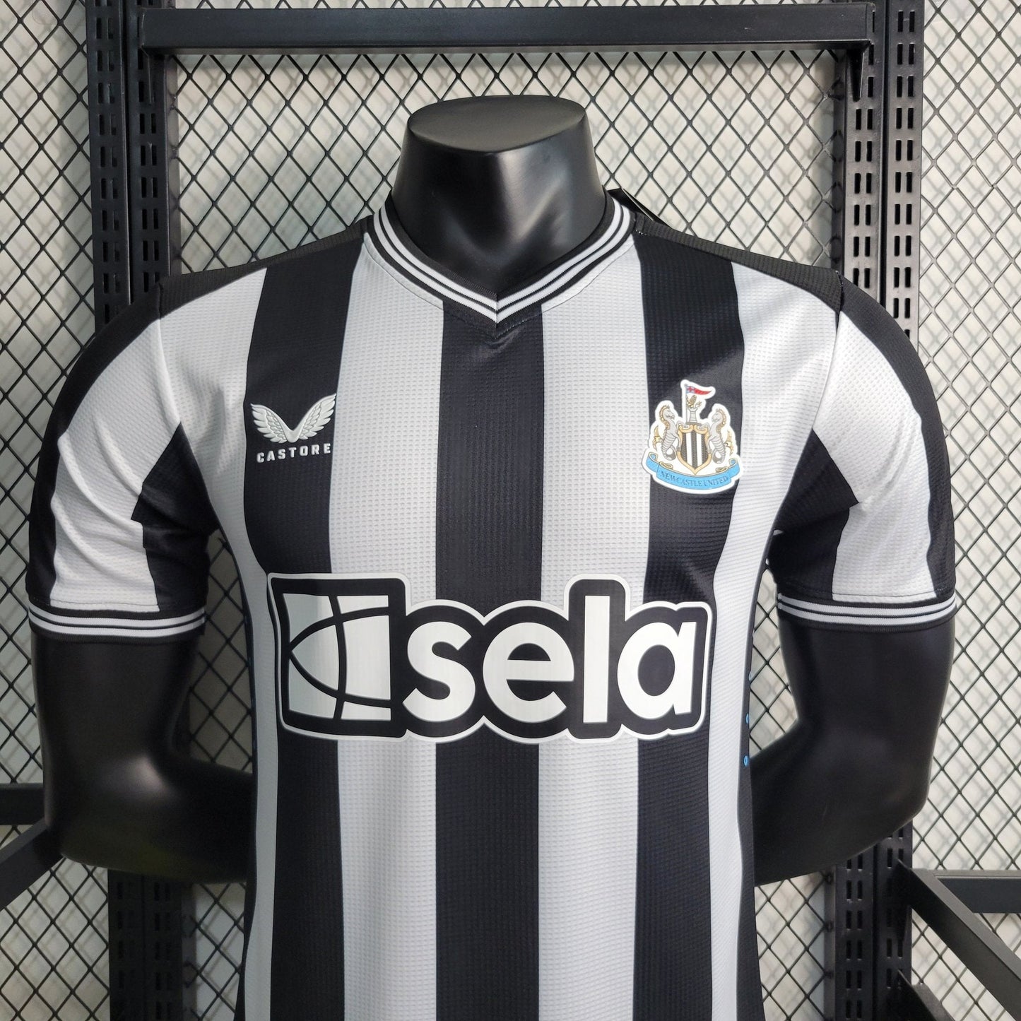 Newcastle 23-24 Domicile (PLAYER) - StrikeKit