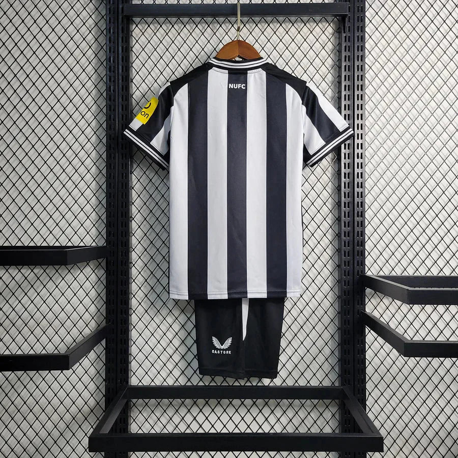 Newcastle 23-24 Kit Domicile (KIDS) - StrikeKit