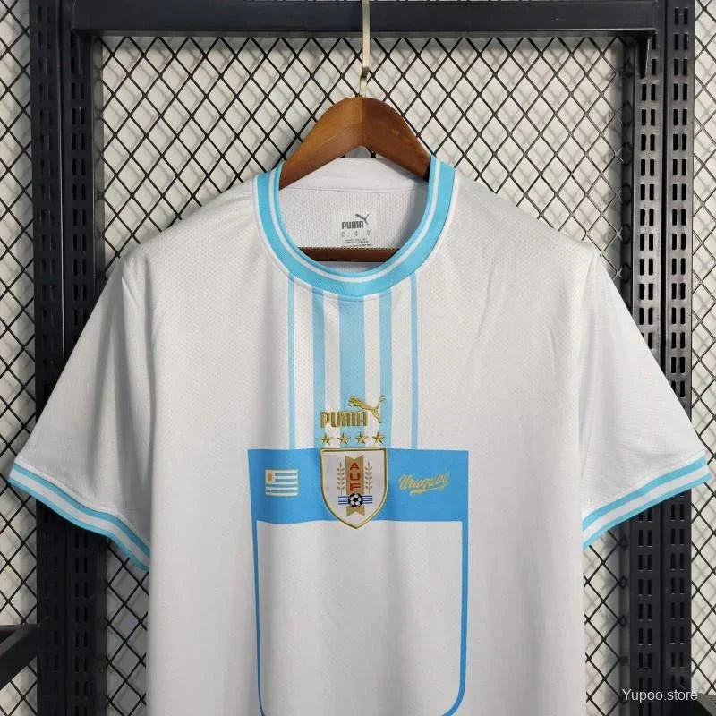 Uruguay 23-24 Extérieur - StrikeKit