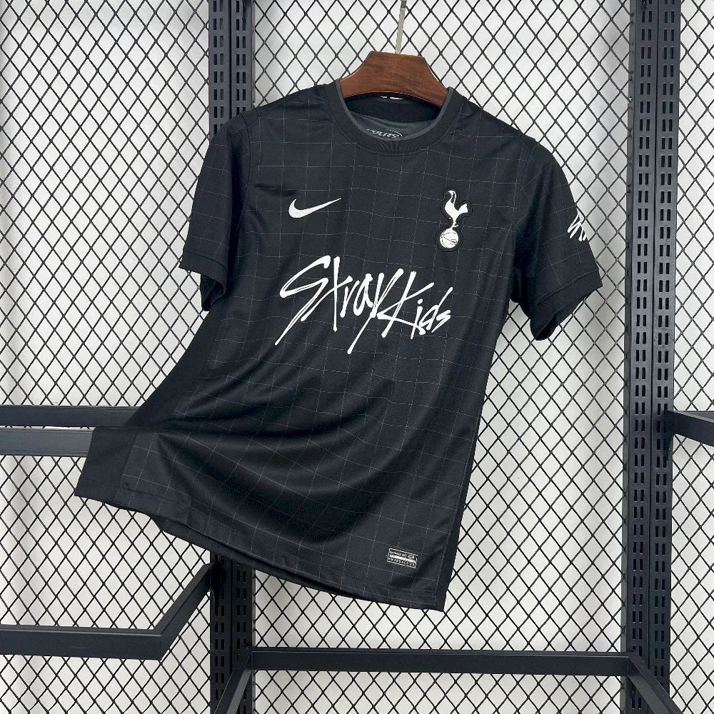 Tottenham X Stray Kids