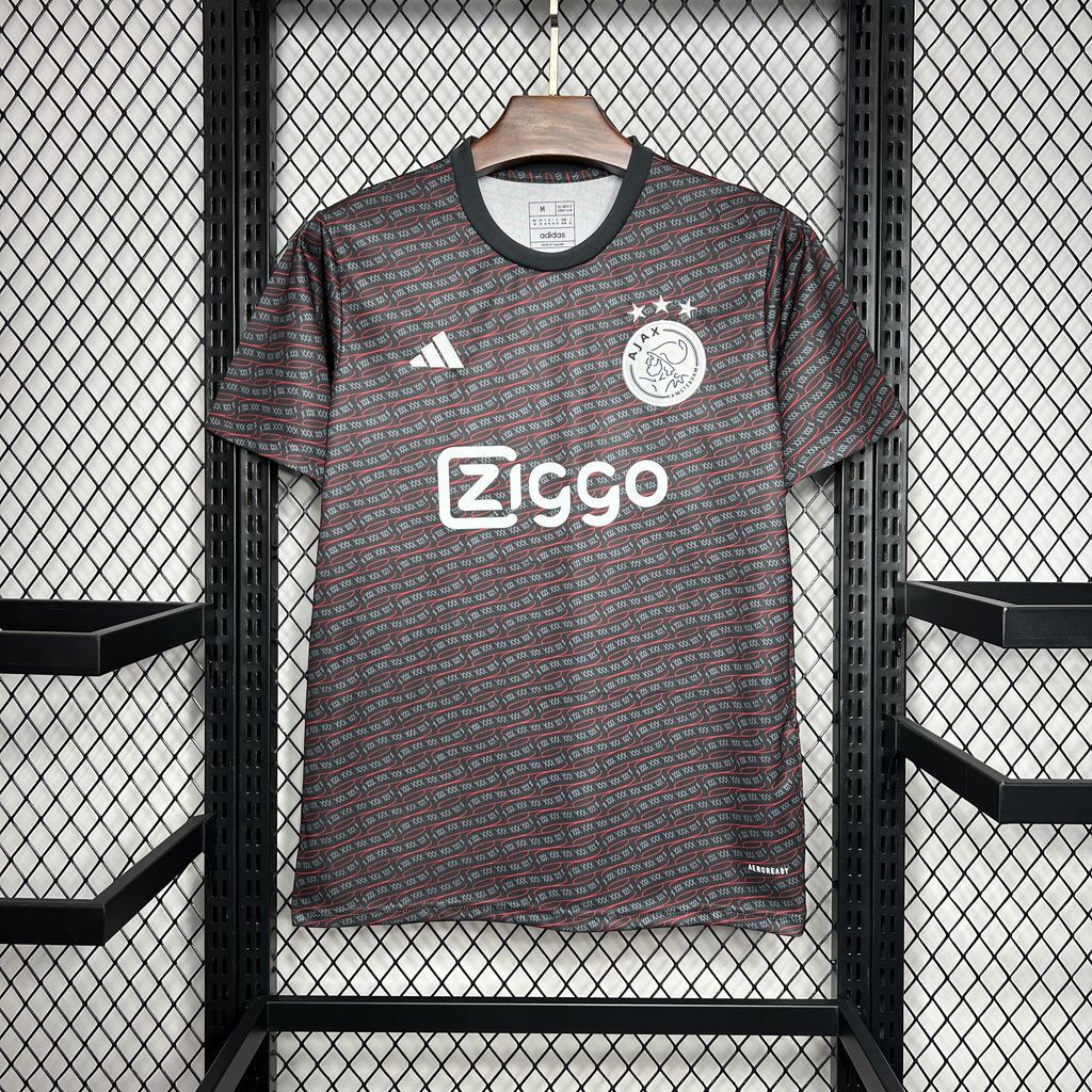Ajax 24-25 Pre-match