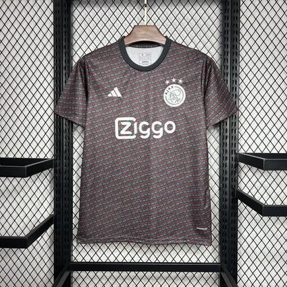Ajax 24-25 Pre-match