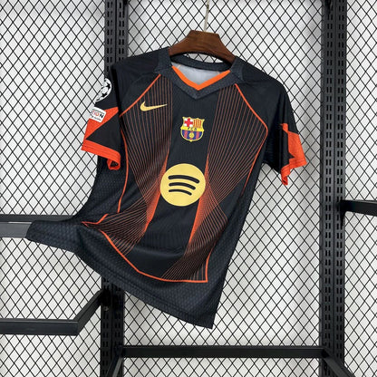 Barcelona 25-26 Concept Third
