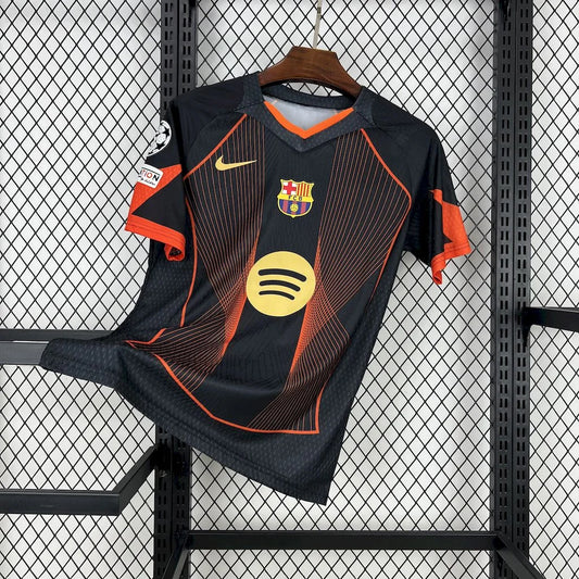 Barcelona 25-26 Concept Third