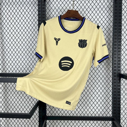 Barcelona 25-26 Away