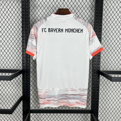 Bayern Munich 25-26 Away