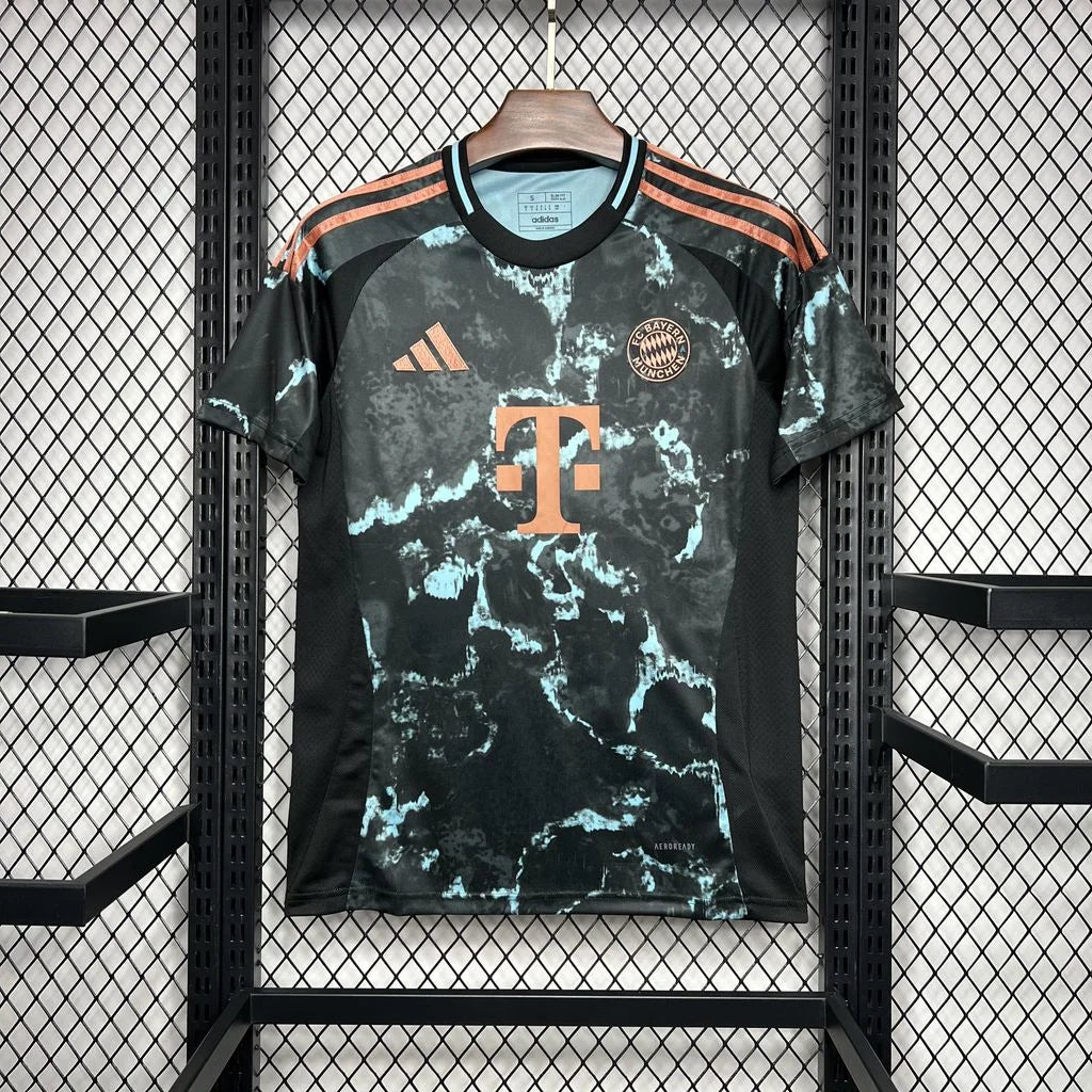 Bayern Munich 24-25 Away