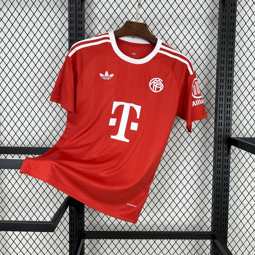 Bayern Munich 25-26 Goalkeeper