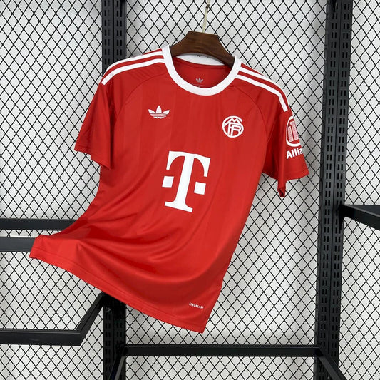 Bayern Munich 25-26 Goalkeeper