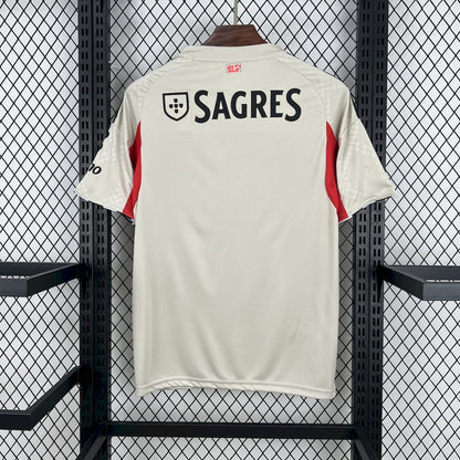 Benfica 25-26 Away