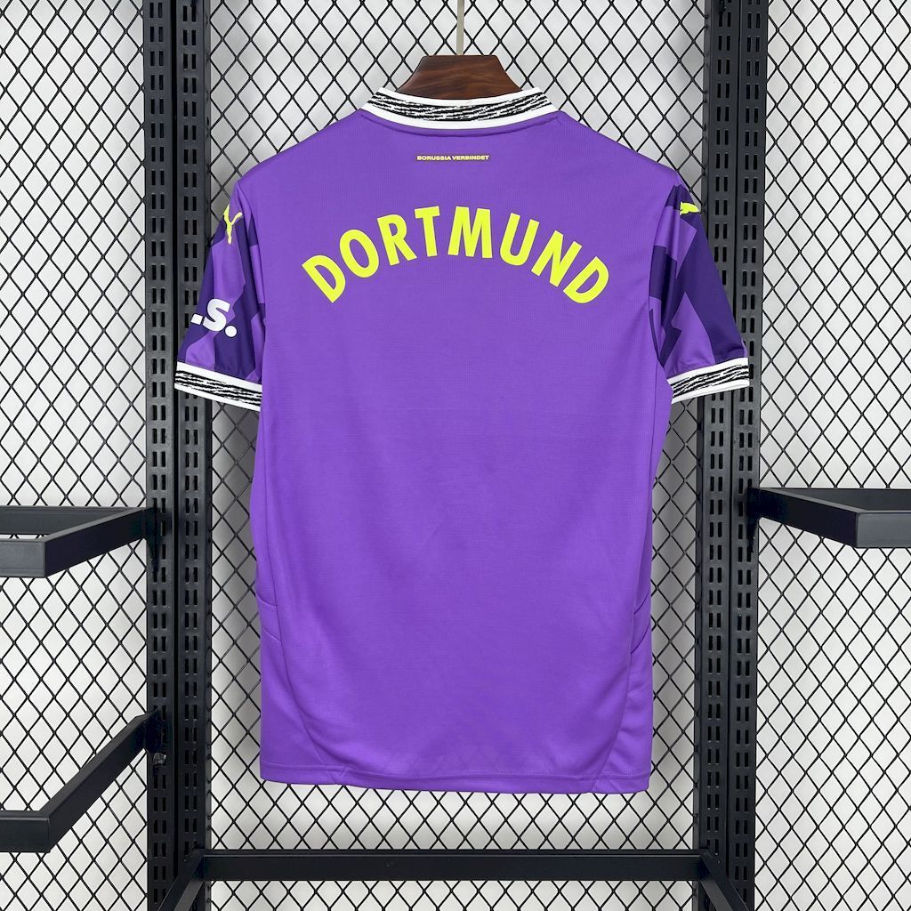 Dortmund 25-26 Goalkeeper