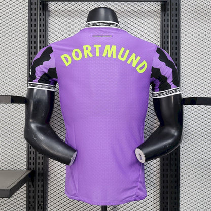Dortmund 25-26 Goalkeeper (PLAYER)