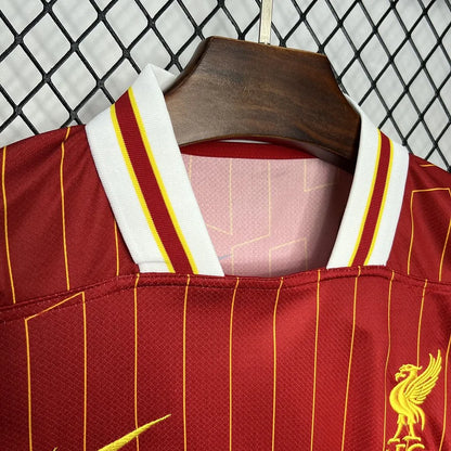Liverpool 24-25 Home