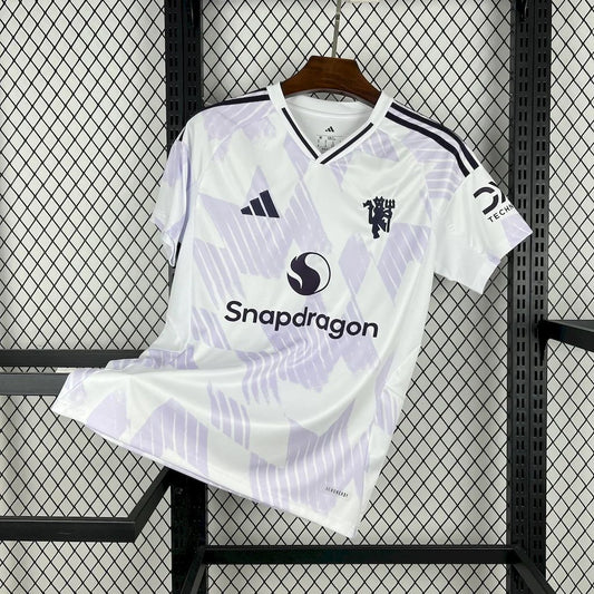 Manchester United 25-26 Away
