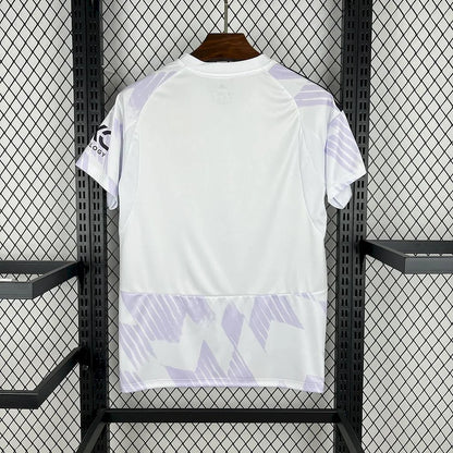 Manchester United 25-26 Away
