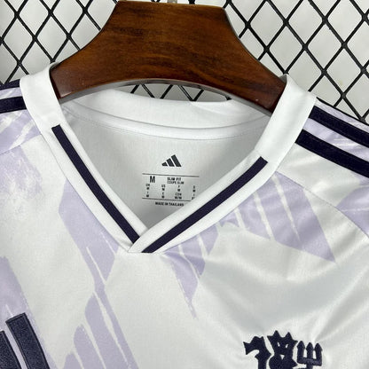 Manchester United 25-26 Away