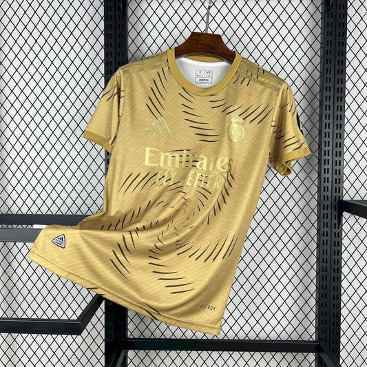 Real Madrid 25-26 Concept Gold