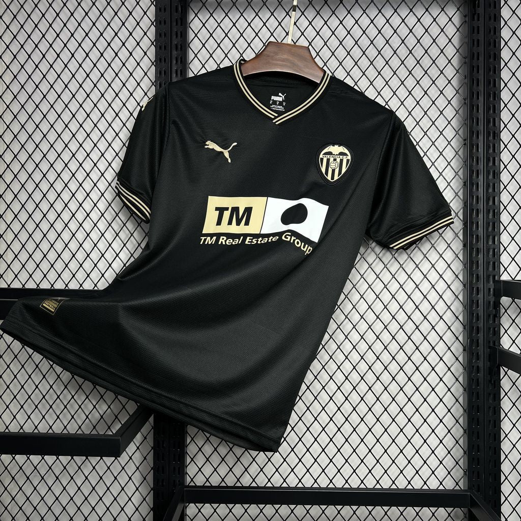 Valencia 24-25 Away