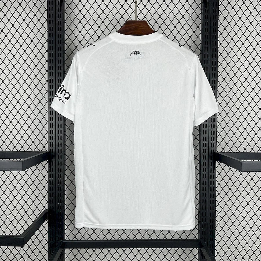 Valencia 25-26 Home