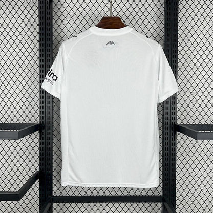 Valencia 25-26 Home
