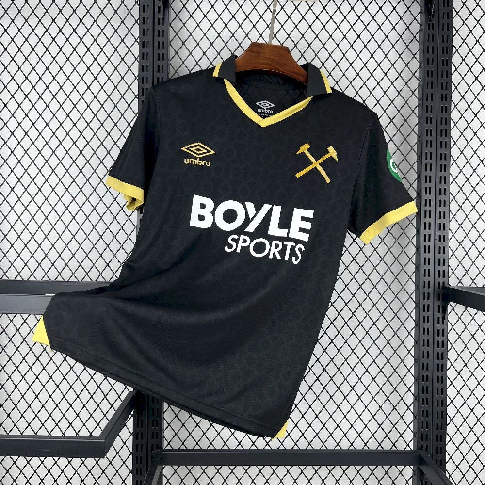West Ham 25-26 Away