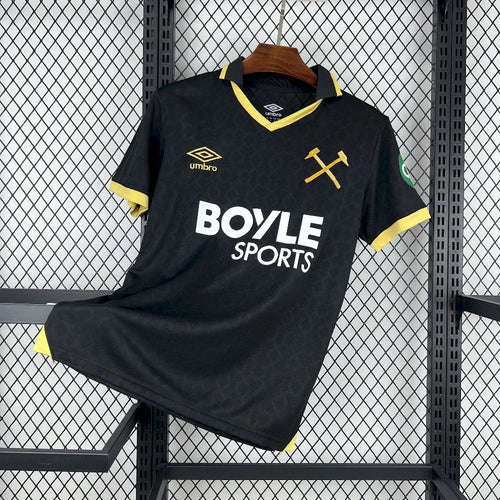 West Ham 25-26 Away
