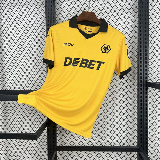 Wolverhampton 25-26 Home