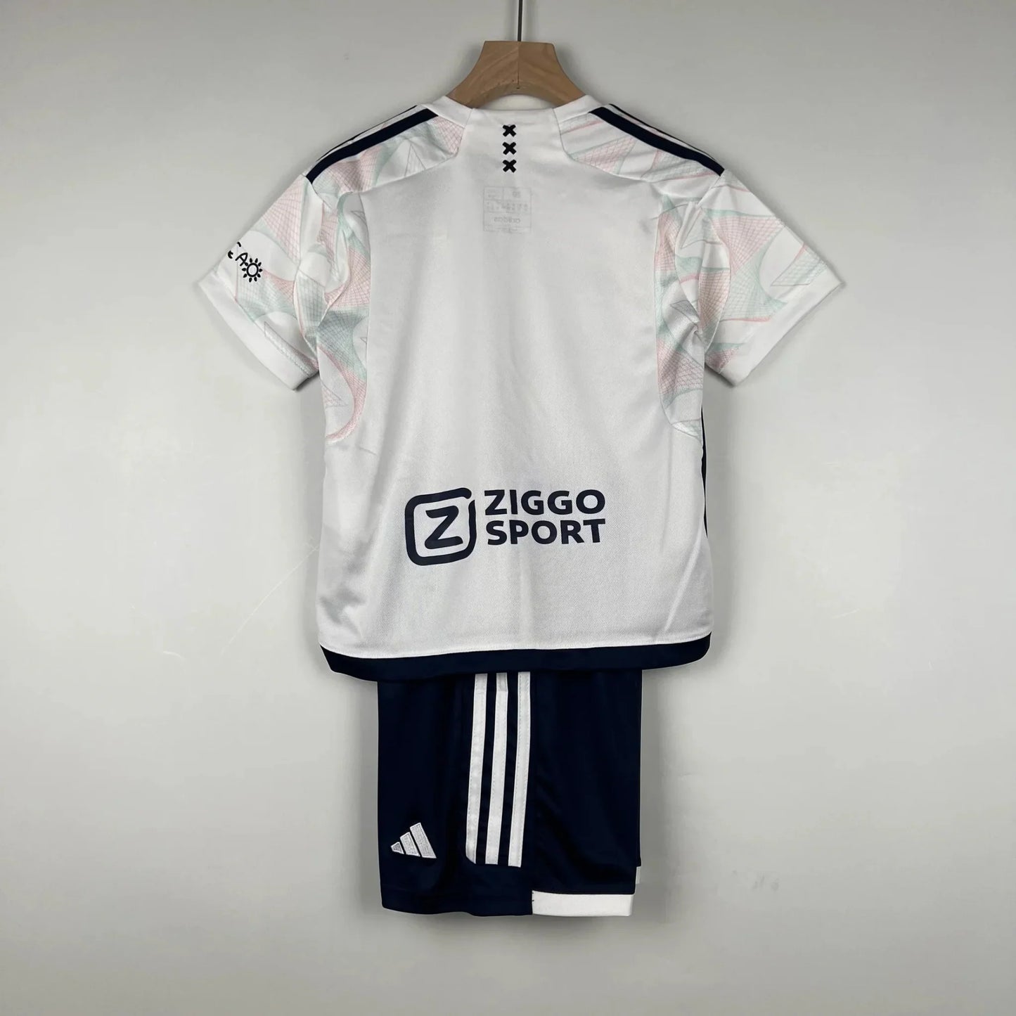 Ajax 23-24 Kit Extérieur (KIDS) - StrikeKit