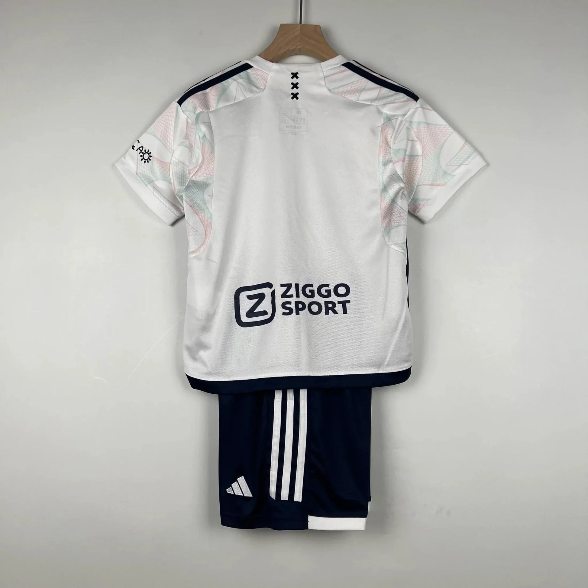 Ajax 23-24 Kit Extérieur (KIDS) - StrikeKit