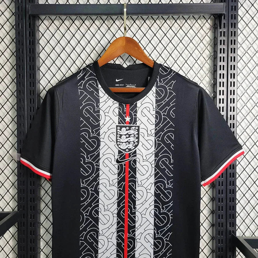 Angleterre 23-24 Burberry - StrikeKit