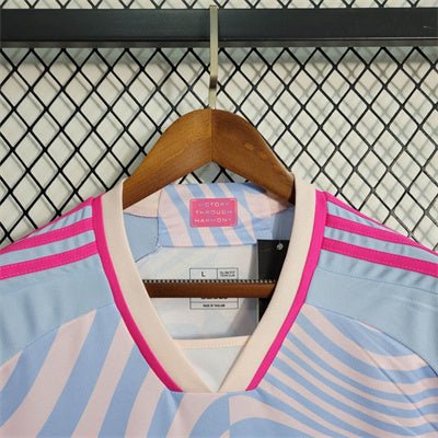 Arsenal 23-24 Edition BubbleGum - StrikeKit