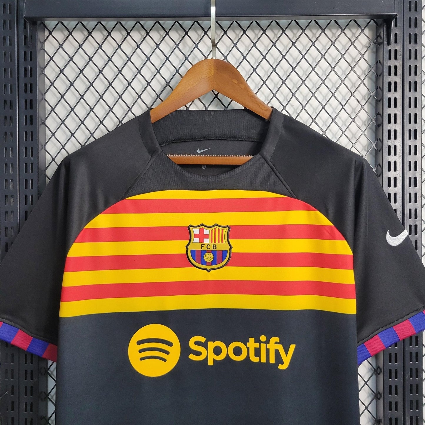 Barcelona 23-24 Training Black