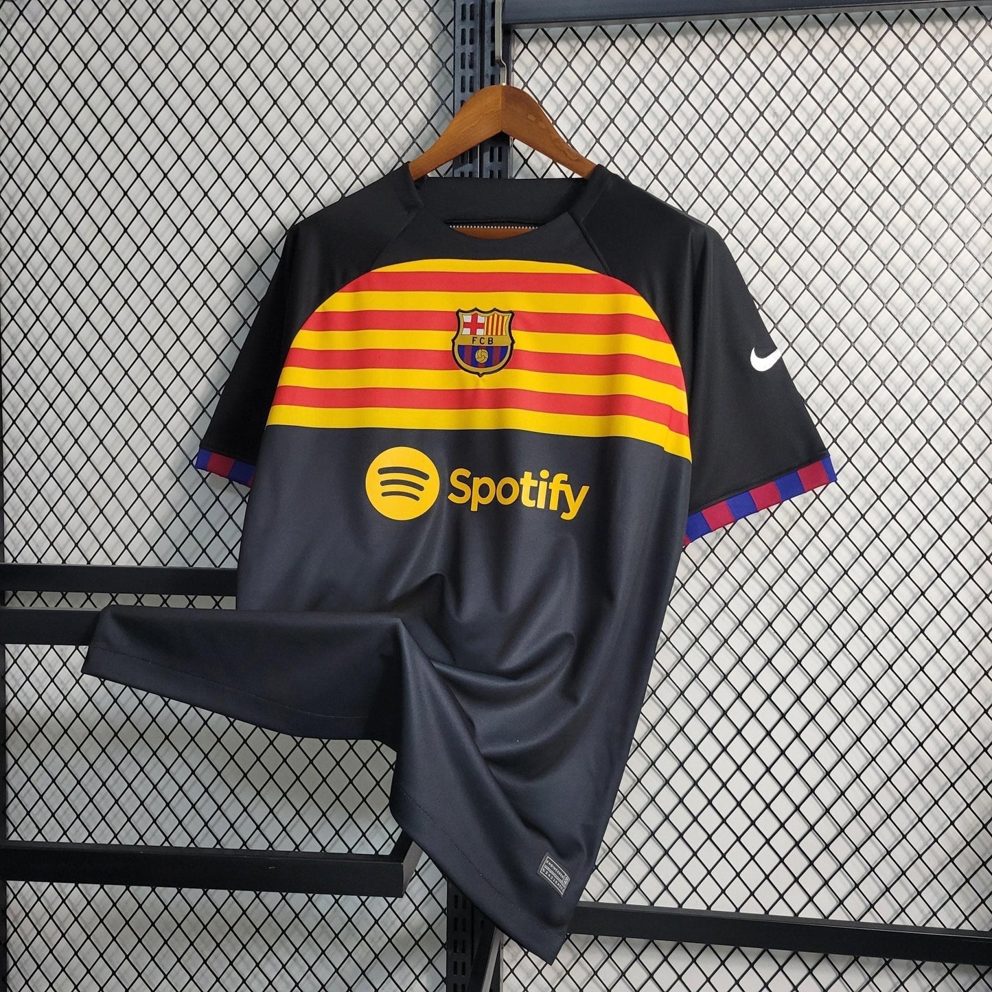 Barcelona 23-24 Training Black