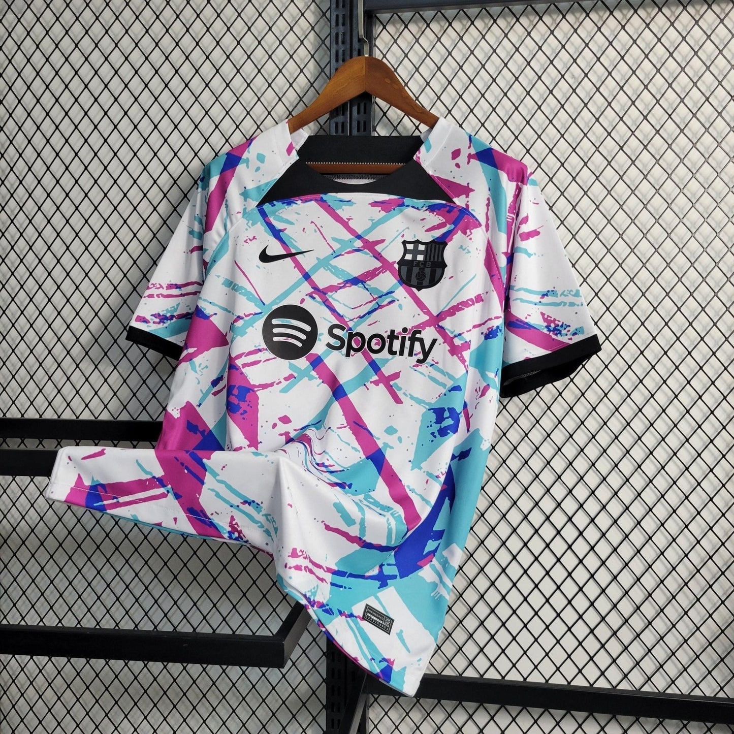 Barcelona 23-24 Training White