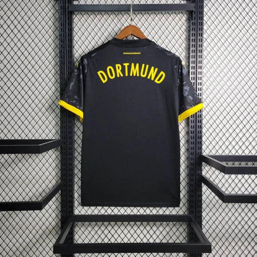 Dortmund 23-24 Extérieur - StrikeKit