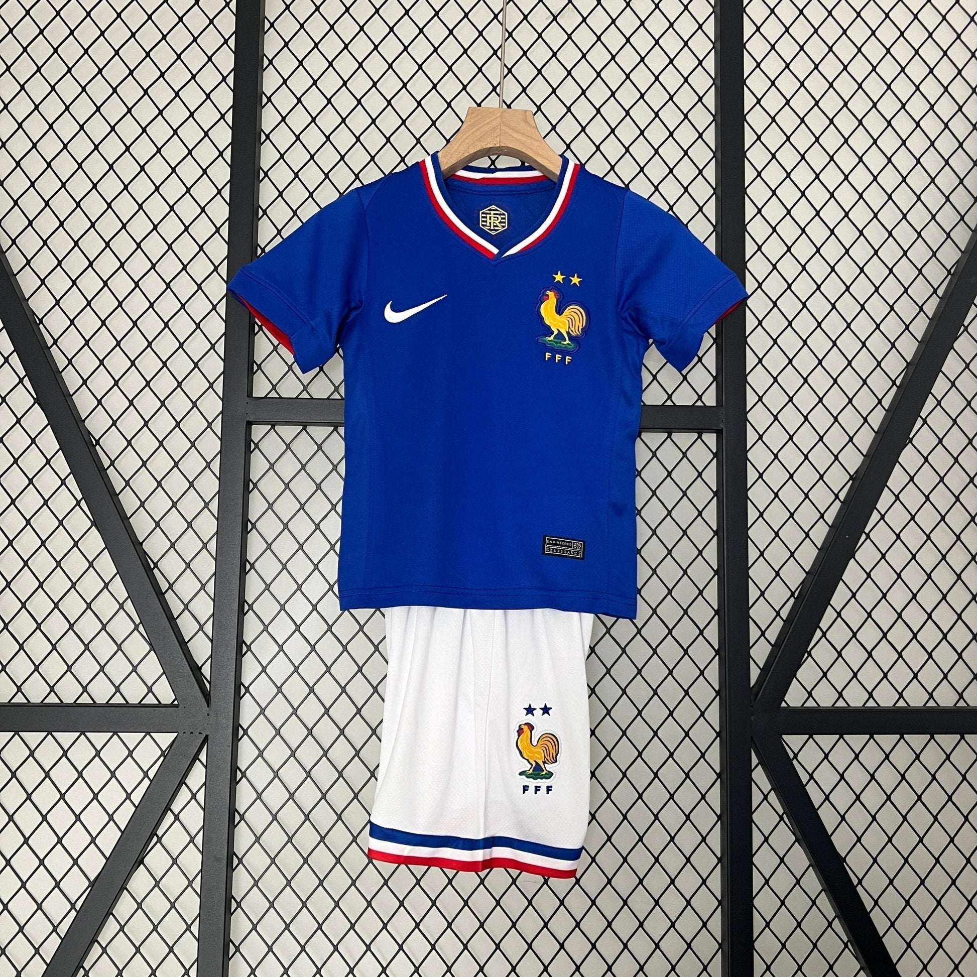 France 24-25 Kit Domicile EURO (KIDS) - StrikeKit