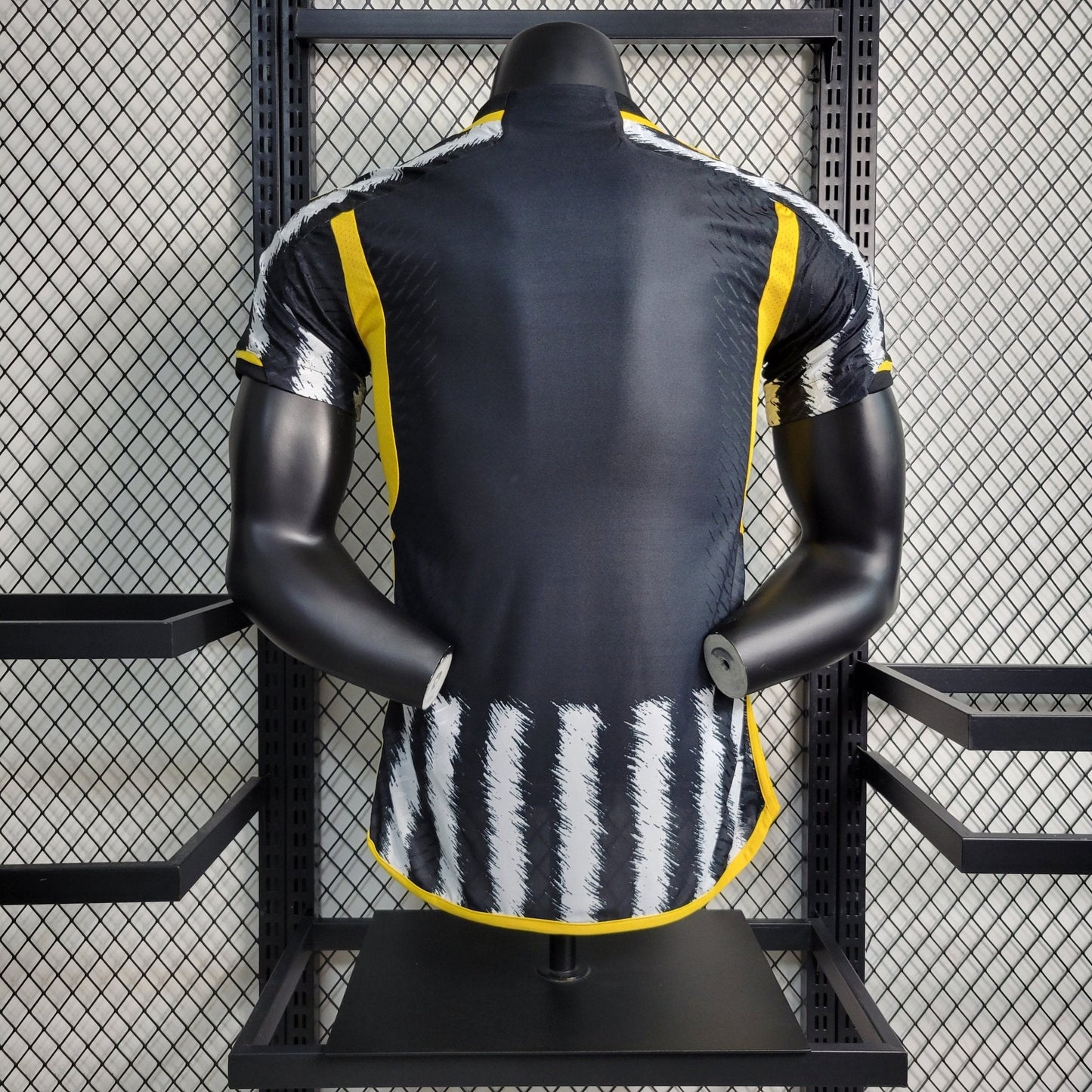 Juventus 23-24 Domicile (PLAYER) - StrikeKit