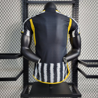 Juventus 23-24 Domicile (PLAYER) - StrikeKit